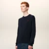 Pull à col rond en laine bleue avec motif Ami de Coeur contrasté