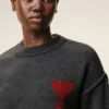 Pull à col rond en laine grise avec motif Ami de Coeur contrasté