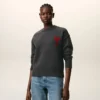 Pull à col rond en laine grise avec motif Ami de Coeur contrasté