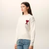 Pull à col rond en laine naturelle avec motif Ami de Coeur contrasté