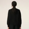 Pull à col rond en laine noire avec motif Ami de Coeur contrasté