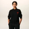 Pull à col rond en laine noire avec motif Ami de Coeur contrasté