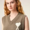 Pull sans manches Ami de Coeur Sweater en laine et coton beige