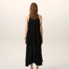 Robe longue noire en soie mélangée à volants