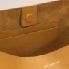 Sac à bandoulière Etienne en cuir Taurillon jaune