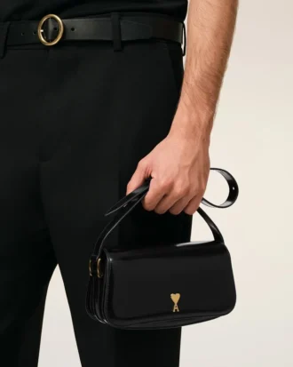 Sac à bandoulière Paris Paris en cuir de vache noir