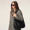 Sac hobo Etienne en cuir Taurillon noir