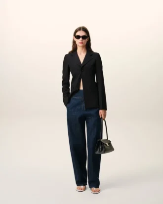 Veste ajustée à simple boutonnage en laine vierge noire