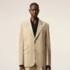 Veste carrée à simple boutonnage en laine vierge beige