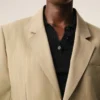 Veste carrée à simple boutonnage en laine vierge beige