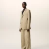 Veste carrée à simple boutonnage en laine vierge beige