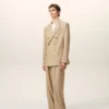 Veste droite à double boutonnage en laine vierge beige